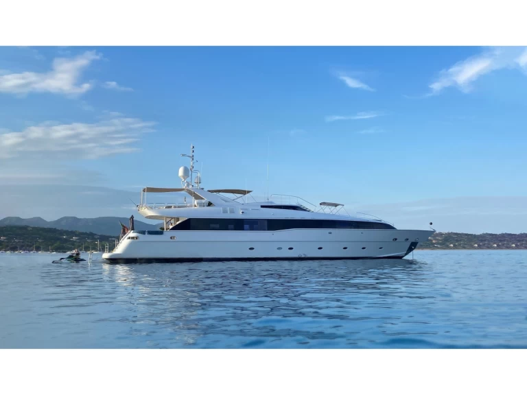 Lyx yacht för uthyrning Piraeus till det bästa priset 