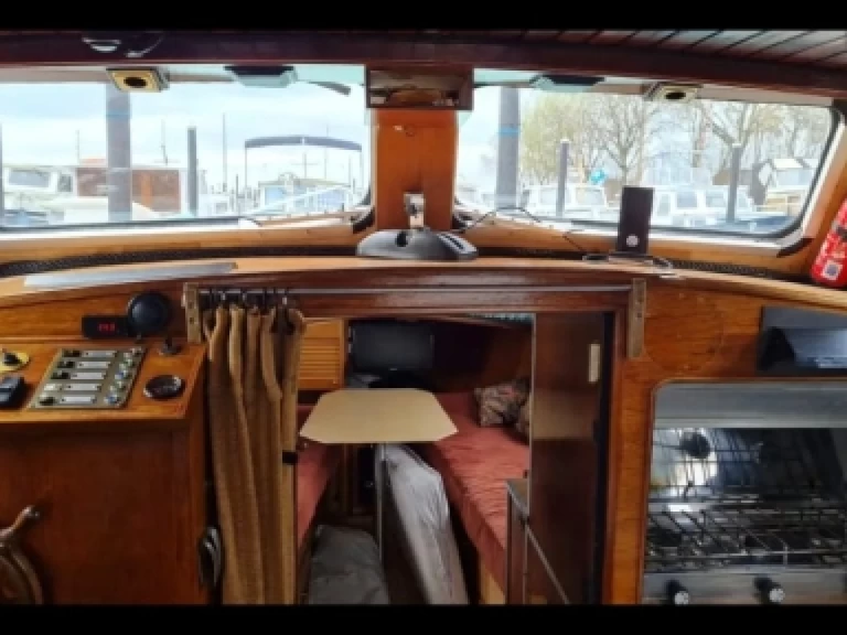 Båtuthyrning peereboom kruiser kruiser i Värld på Samboat 