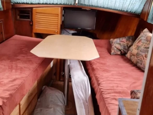 Uthyrning Motorbåt  peereboom kruiser med en båtlicens 