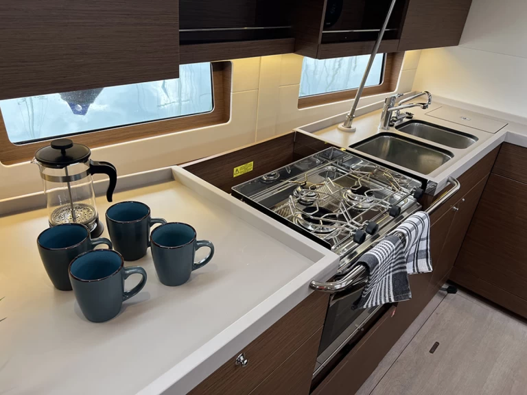 Uthyrning Segelbåt  Bénéteau med en båtlicens 