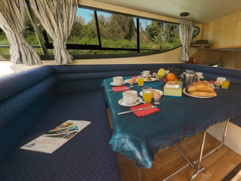 Yacht charter Casale sul Sile billig Magnifique