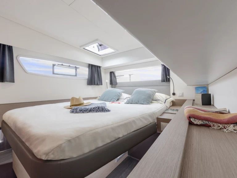 Yacht charter Cogolin billig Elba 45 S