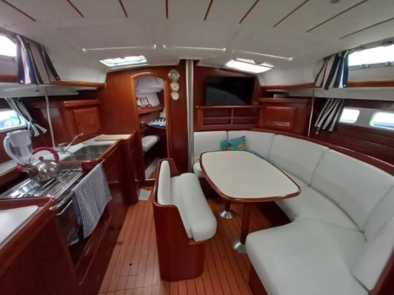 Hyra Segelbåt  med eller utan skeppare Bénéteau Spanien  