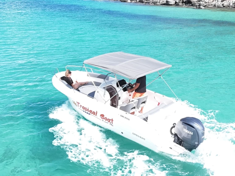 Uthyrning Motorbåt  Pacific Craft med en båtlicens 