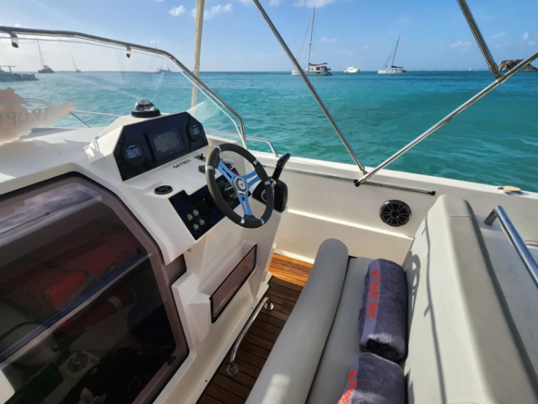 Uthyrning Motorbåt  Pacific Craft med en båtlicens 