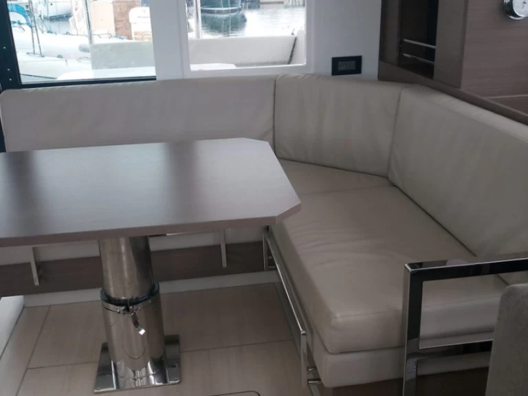 Uthyrning Katamaran  i Cannigione - Leopard Catamarans / Robertson & Caine Leopard 42 - 4 cab.