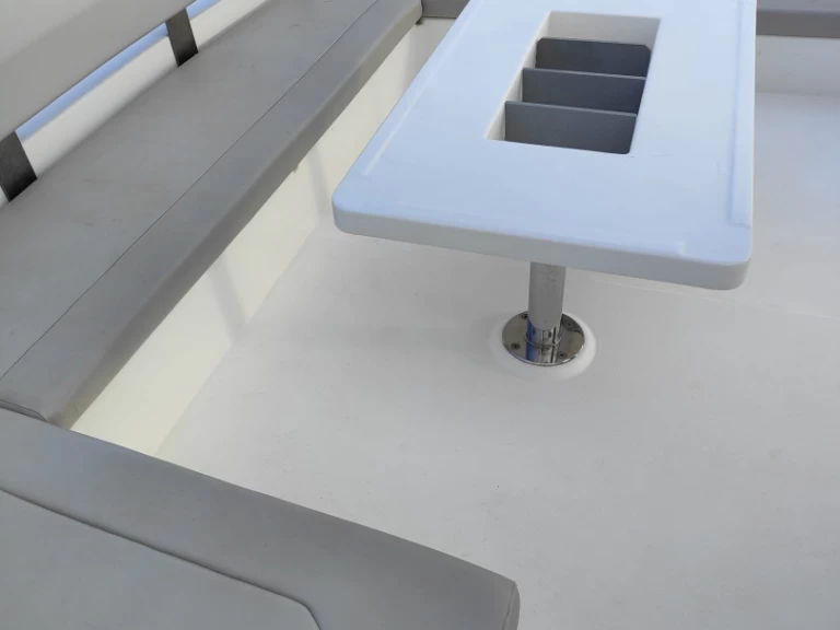 Hyra Katamaran  med eller utan skeppare Leopard Catamarans / Robertson & Caine Procida 