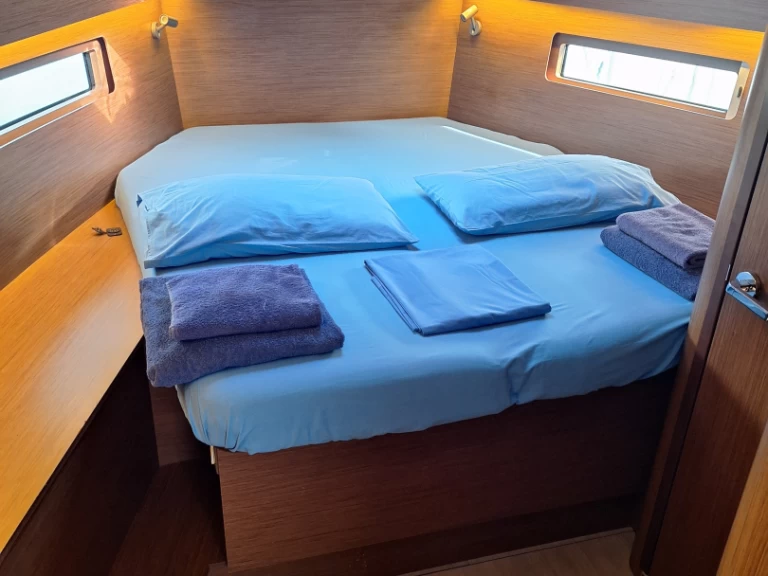 Segelbåt  för uthyrning Furnari till det bästa priset 