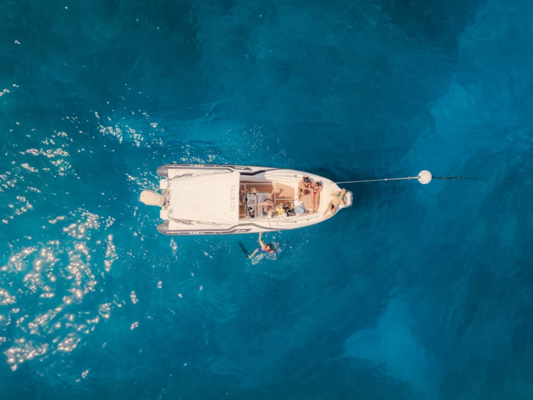 Hyra RIB med eller utan skeppare Formenti Saint-Gilles les Bains 