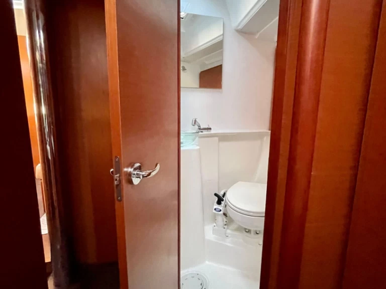 Dufour Fulham 460 GL charter bareboat eller skeppad i Alicante