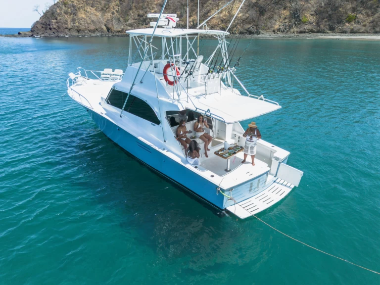 Striker Striker 44ft charter bareboat eller skeppad i Playa Flamingo