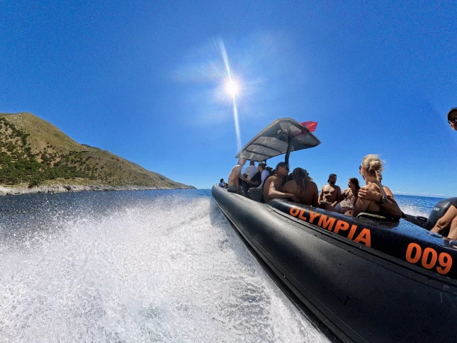 RIB för uthyrning Vlorë till det bästa priset 