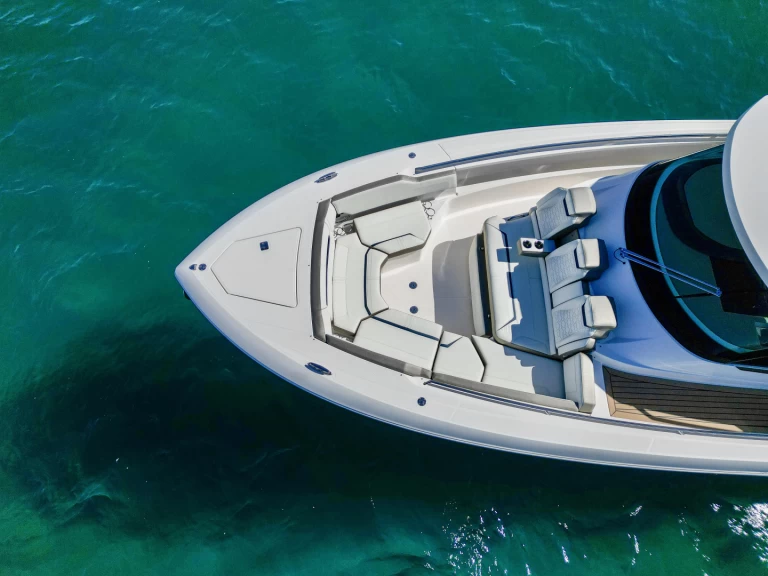 Uthyrning Lyx yacht i West Palm Beach - Tiara 43LS