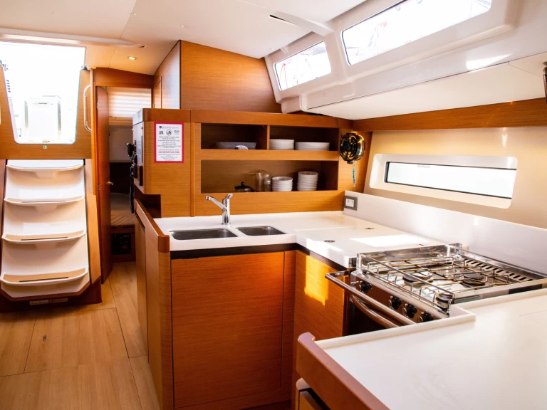 Uthyrning Lavrio - Jeanneau Sun Odyssey 490 av Samboat 