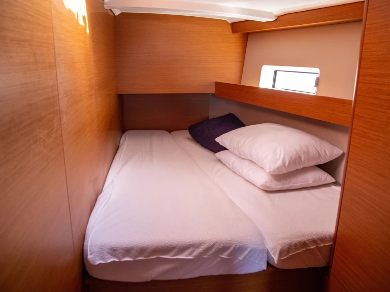 Båtuthyrning Jeanneau Sun Odyssey 490 i Benítses på Samboat 