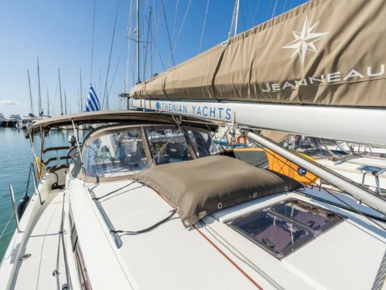 Båtuthyrning Jeanneau Sun Odyssey 490 i Neo Klima på Samboat 