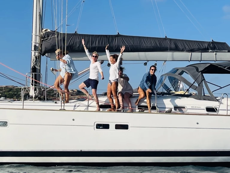 Båtuthyrning Bénéteau Oceanis 523 Clipper i Golfo Aranci på Samboat 