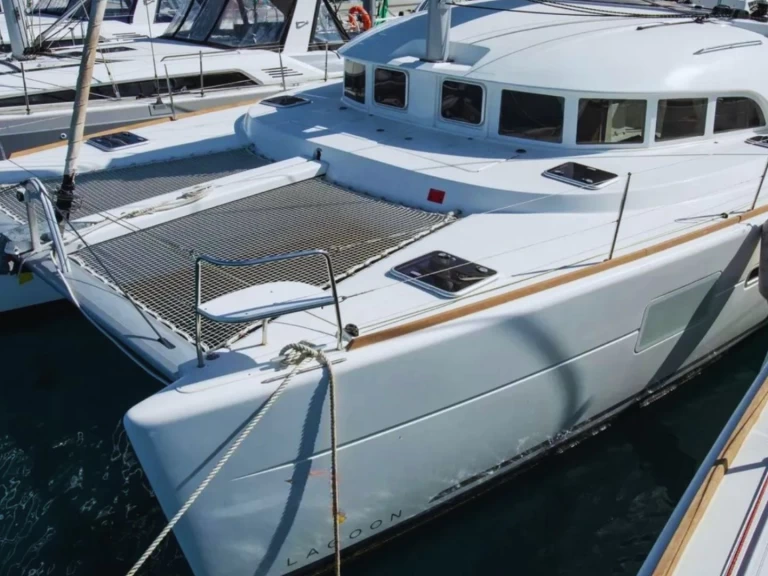 Båtuthyrning Lagoon Lagoon 380[G] i Vibo Marina på Samboat 