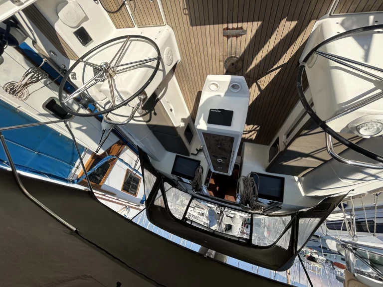 Segelbåt  för uthyrning Gouvia till det bästa priset 