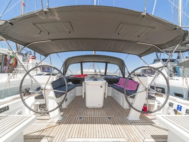 Yacht charter Lavrio billig Oceanis 46.1