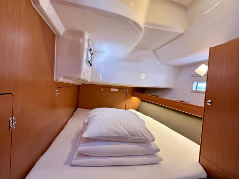 Hyr en Bavaria Cruiser 46 Sukošan 