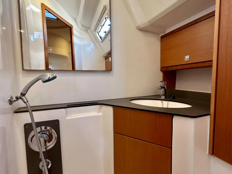 Yacht charter Sukošan billig Cruiser 46