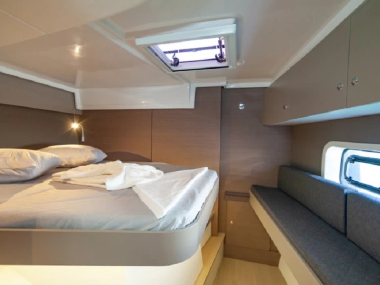 Hyra Katamaran  med eller utan skeppare Bali Ibiza Town 