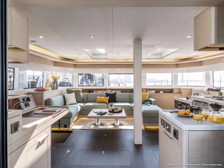 Lagoon WANDERLUST 55'  charter bareboat eller skeppad i Tortola