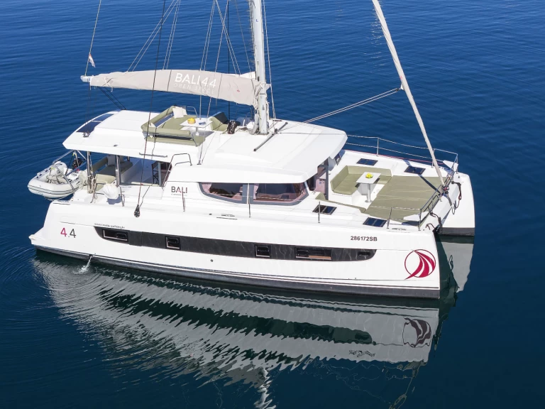 Båtuthyrning Bali Bali 4.4 i Šibenik  på Samboat 