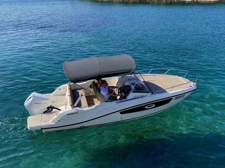 Hyr en Quicksilver Activ 675 Sundeck Tribunj 
