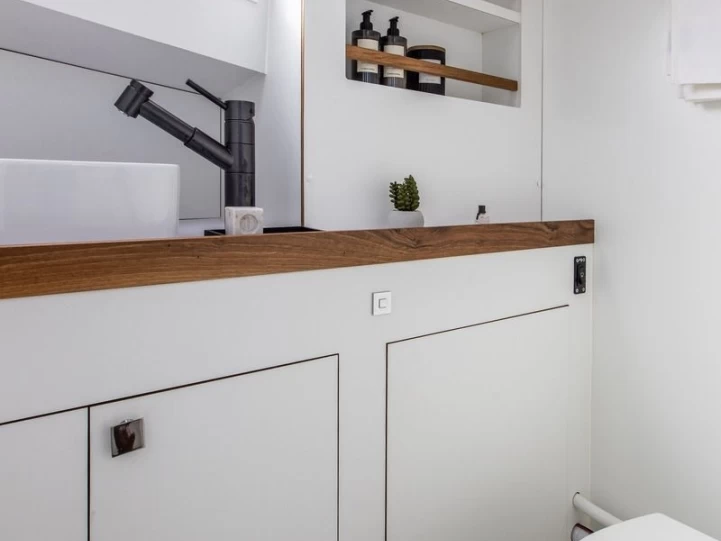 Hyr en BUEHLER TURBOCRAFT Silverfine La Trinité-sur-Mer 