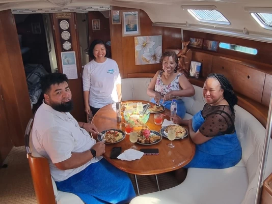 Hyra Segelbåt  med eller utan skeppare Bénéteau Rhodes (City) 