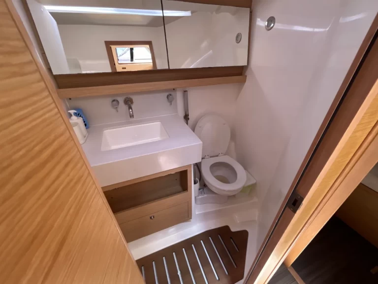 Hyr en Dufour Dufour 470 Olbia 