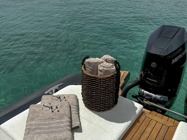 Yacht charter Aten billig Shadow 40