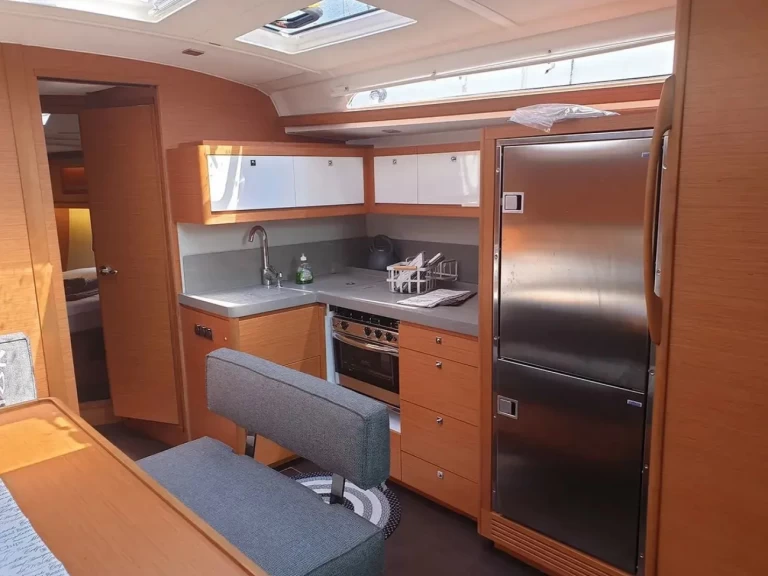 Uthyrning Segelbåt  Dufour med en båtlicens 