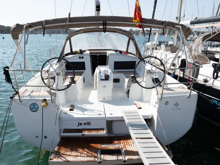 Yacht charter Palma de Mallorca billig Sun Odyssey 440