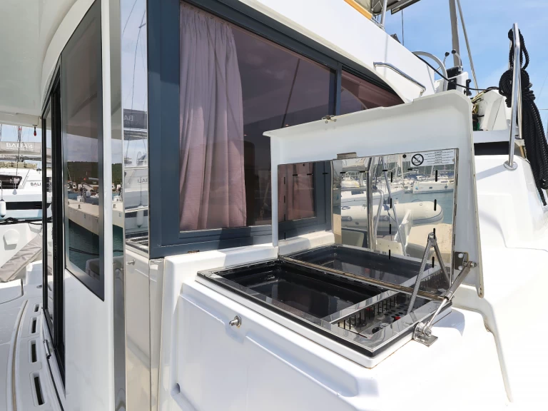 Båtuthyrning Bali Bali Catspace Voile i Sukošan på Samboat 