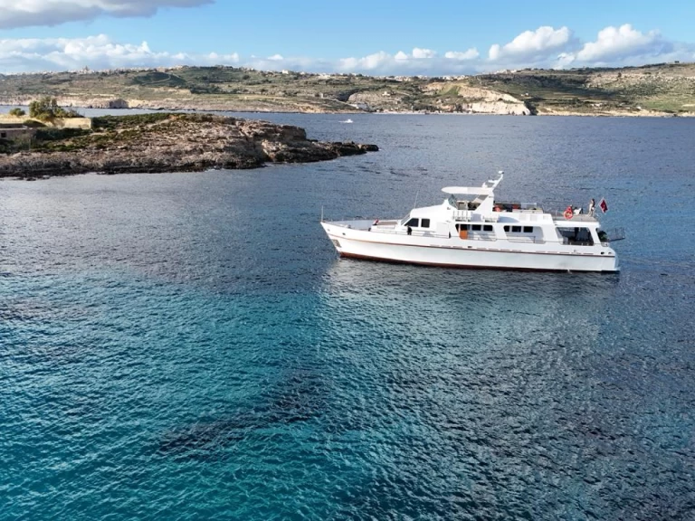 Yacht charter Sliema billig 29