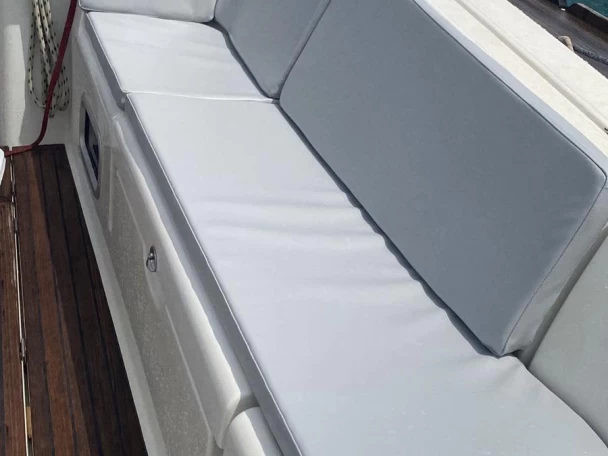 Hyra Segelbåt  med eller utan skeppare Bénéteau Reggio Calabria 