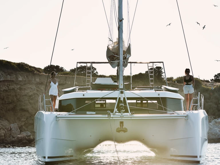 Hyr en Dufour Dufour Catamarans 48 Sail Salerno 