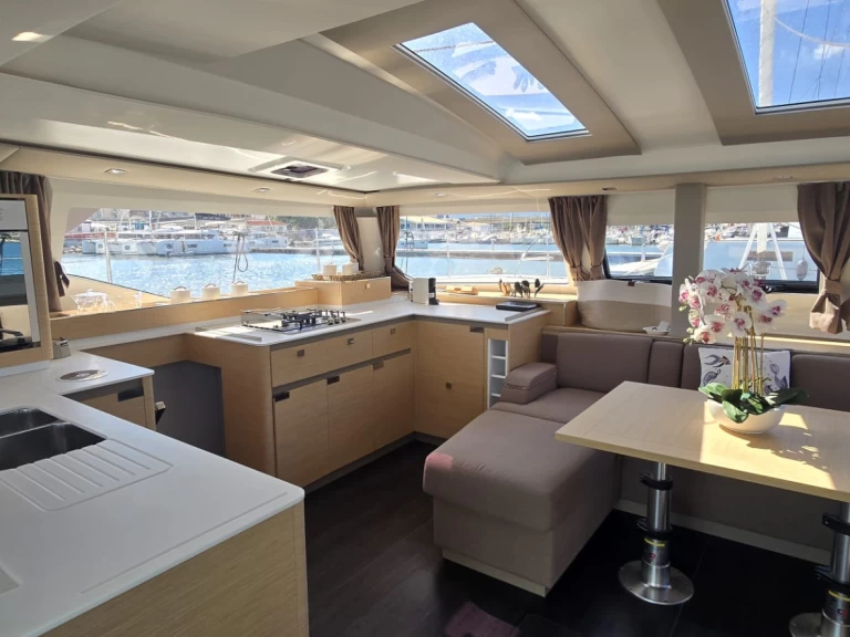 Yacht charter Olbia billig Elba 45