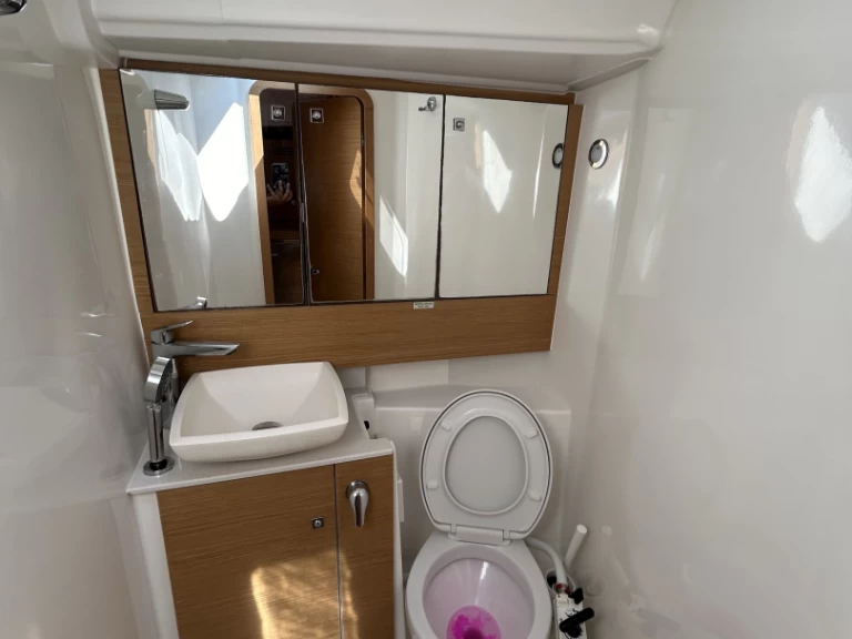 Uthyrning Segelbåt  Dufour med en båtlicens 