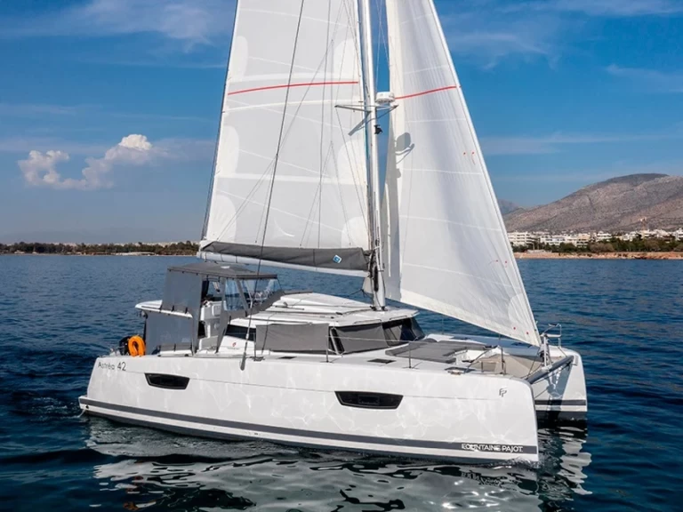 Uthyrning Katamaran  i Lavrio - Fountaine Pajot Astrea 42