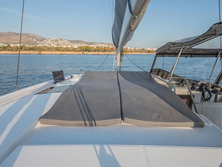 Båtuthyrning Fountaine Pajot Astrea 42 i Lavrio på Samboat 