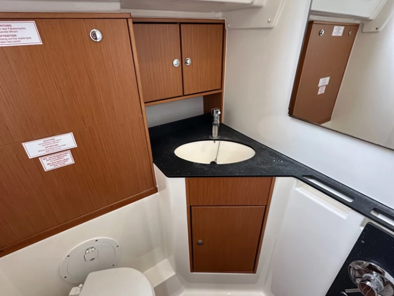 Hyra Segelbåt  med eller utan skeppare Bavaria Sukošan 