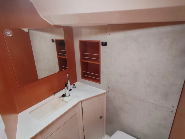 Uthyrning Segelbåt  Bavaria med en båtlicens 