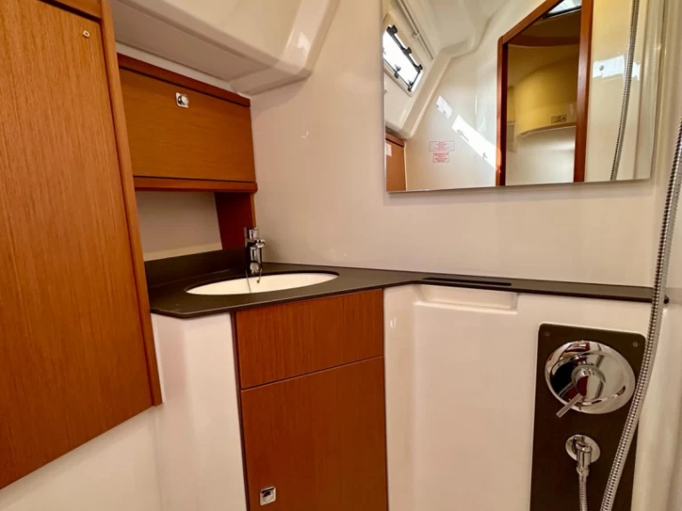 Hyr en Bavaria Cruiser 46 Sukošan 