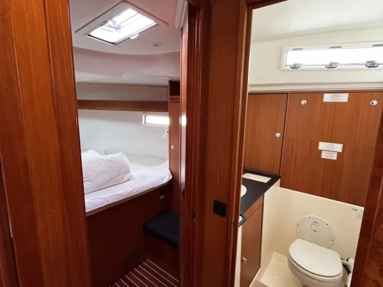 Hyra Segelbåt  med eller utan skeppare Bavaria Sukošan 