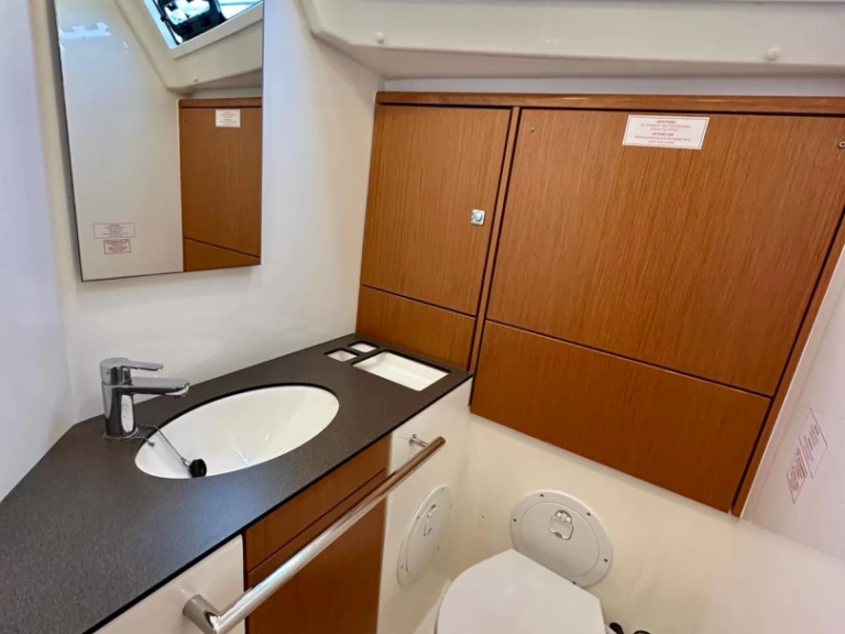 Hyra Segelbåt  med eller utan skeppare Bavaria Sukošan 