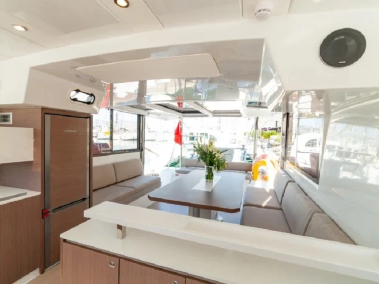 Yacht charter San Miguel De Abona billig Bali Catspace Voile